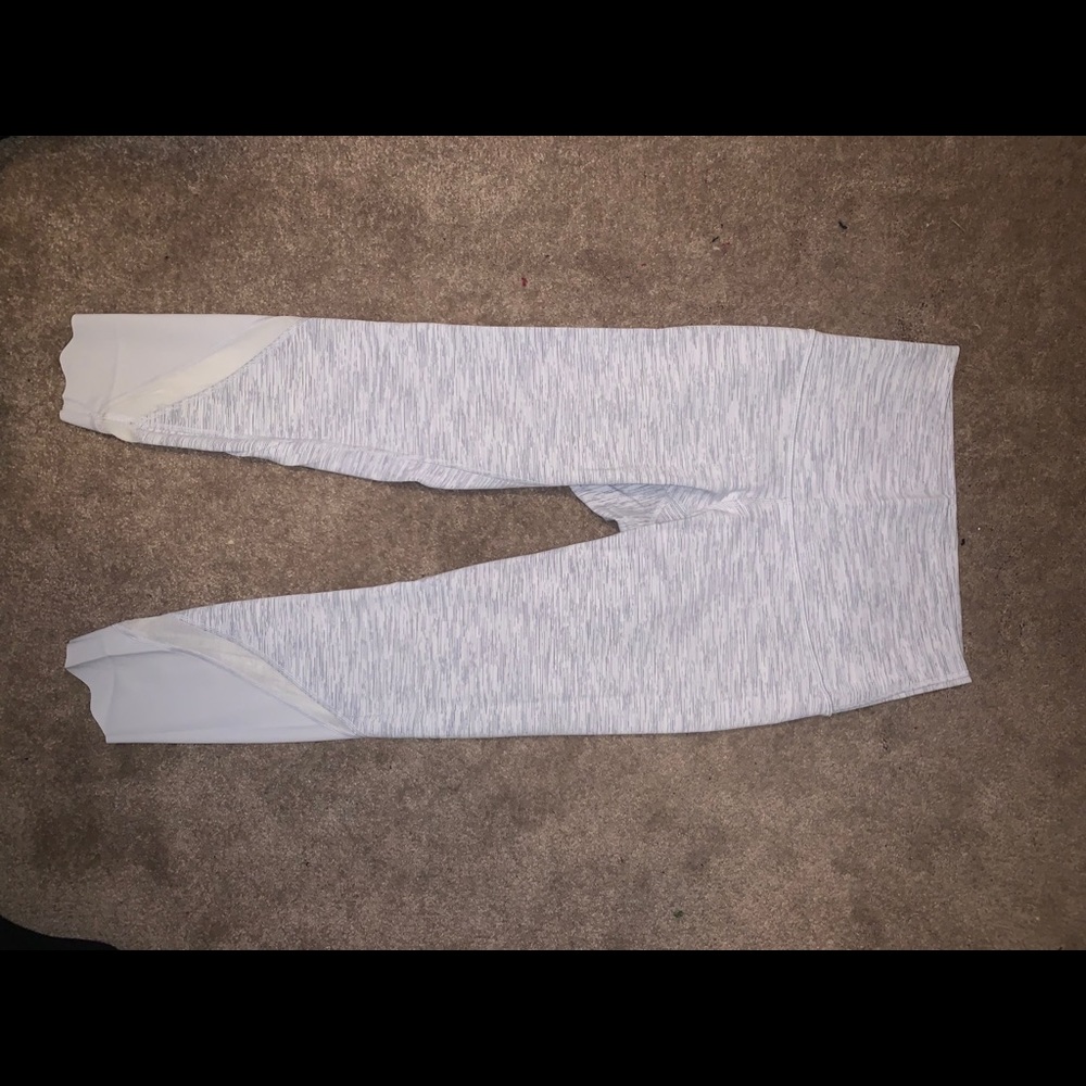 Lululemon wunder under crop scallop